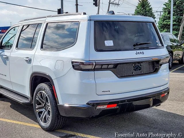 New 2026 Bright White Clear-Coat Exterior Paint Jeep  image 6