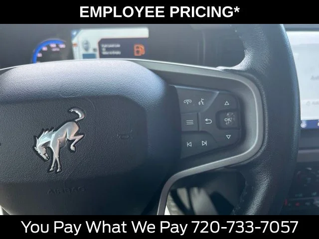 Used 2021 White Ford Wildtrak image 28