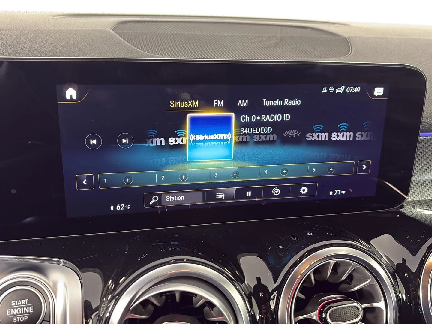 Used 2023 Polar White Mercedes-Benz AMG® GLB 35 image 31