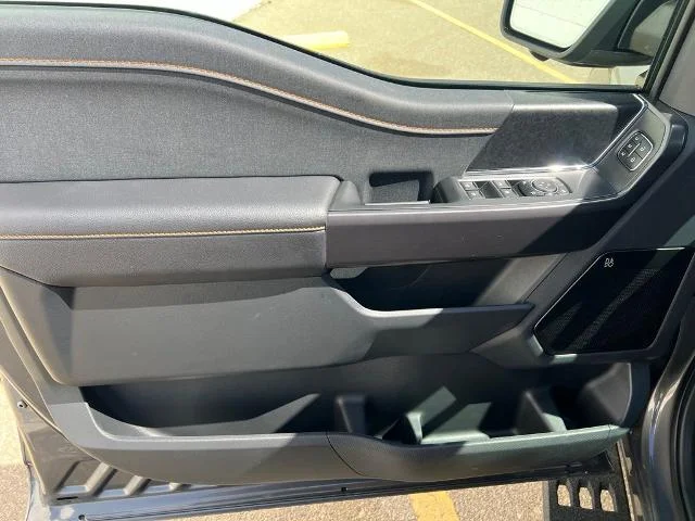 New 2026 Carbonized Gray Metallic Ford Tremor® image 41