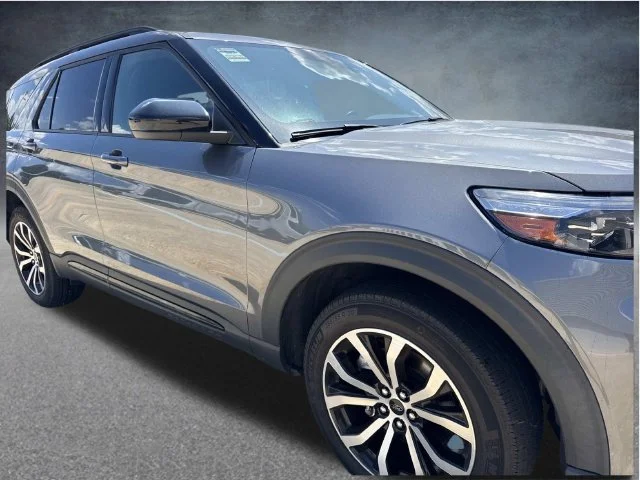 Used 2024 Gray Ford ST image 3
