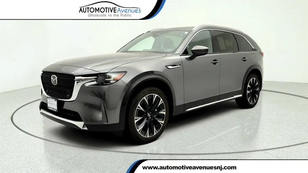 2025 Mazda CX-90 PHEV Premium Plus Package's photo