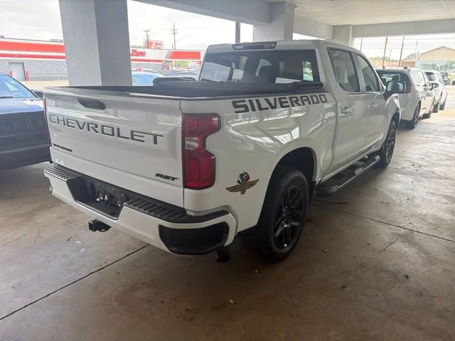 Used 2023 White Chevrolet RST image 5