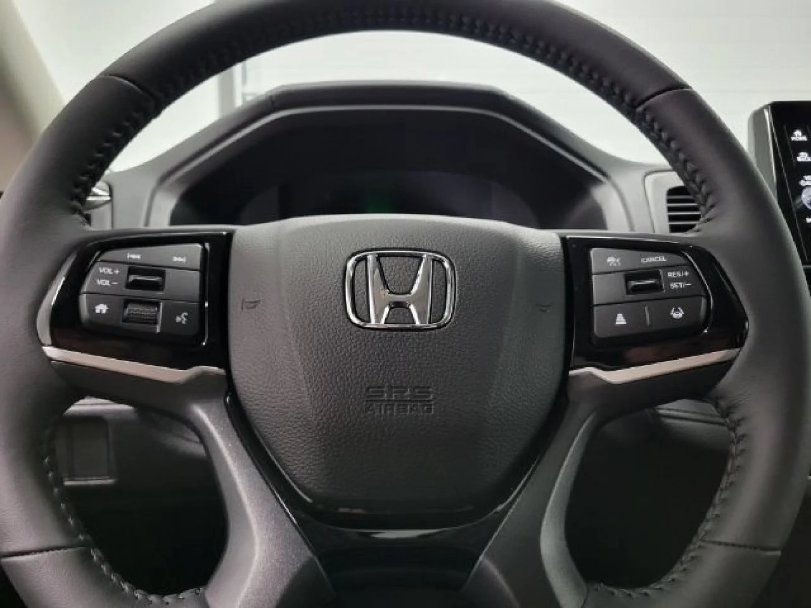 New 2026 Sonic Gray Pearl Honda Touring image 15