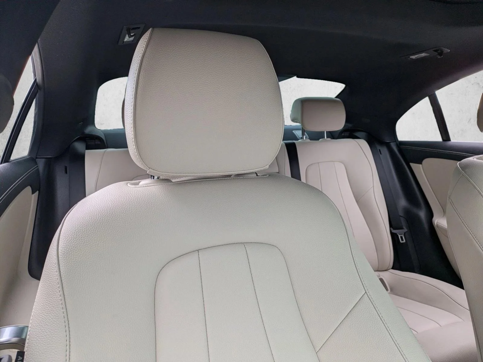 Used 2021 Rose Gold Metallic Mercedes-Benz CLA 250 image 14