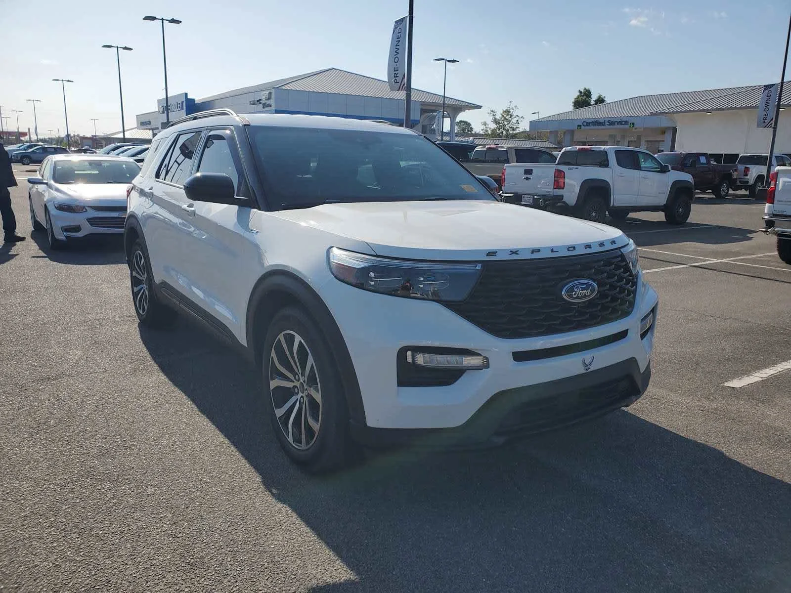 2023 Ford Explorer ST-LINE RWD's photo