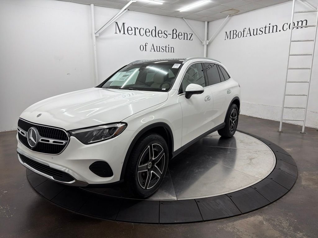 New 2027 Polar White Mercedes-Benz GLC 300 image 3