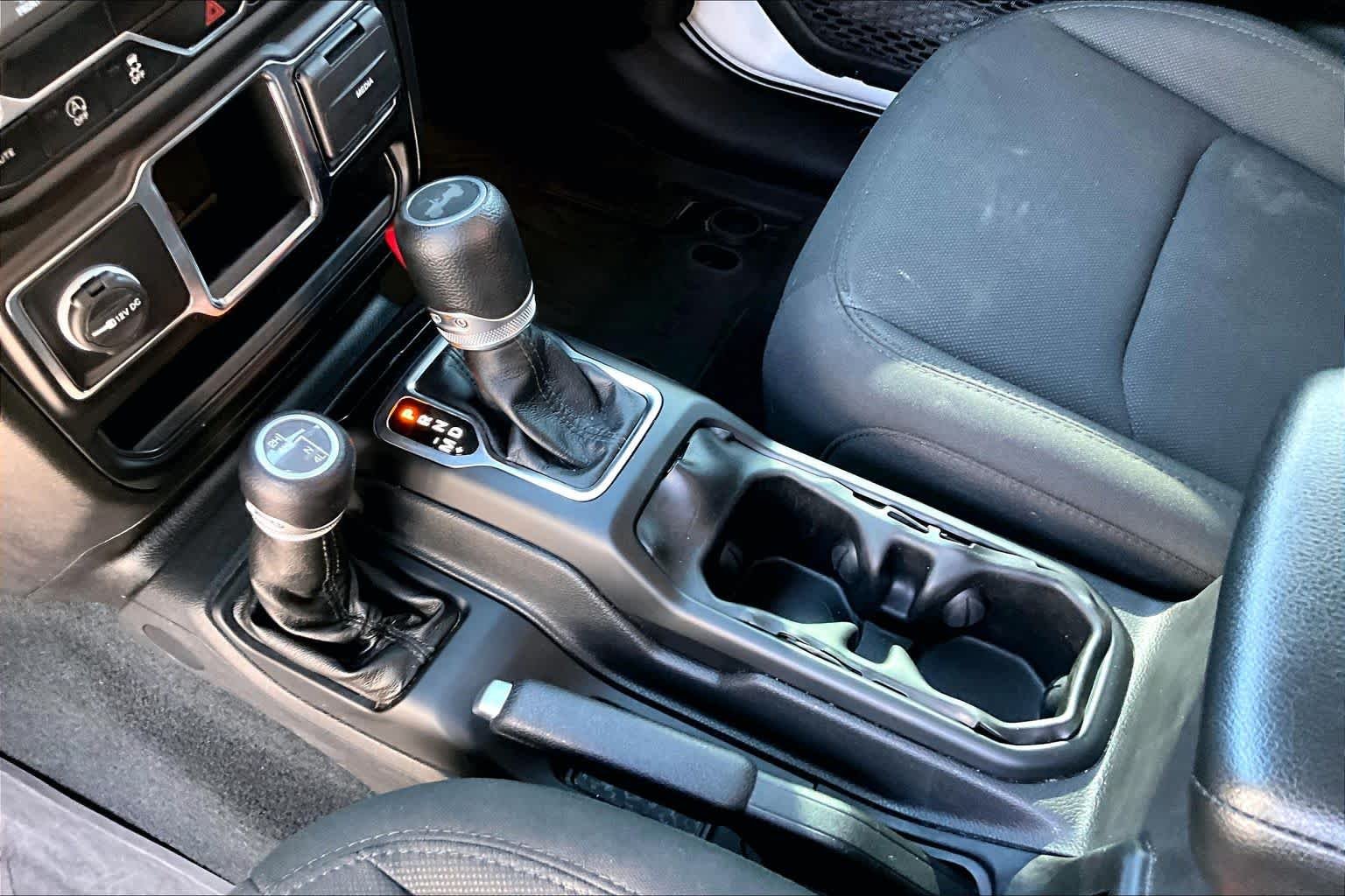 Used 2022 Bright White Clearcoat Jeep Sport image 16