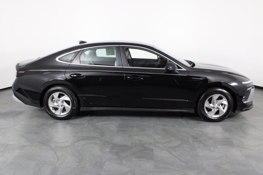 Certified Used 2026 Black Hyundai SE image 12