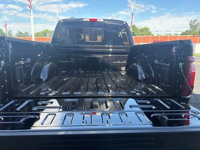 New 2026 Agate Black Metallic Ford XLT image 27