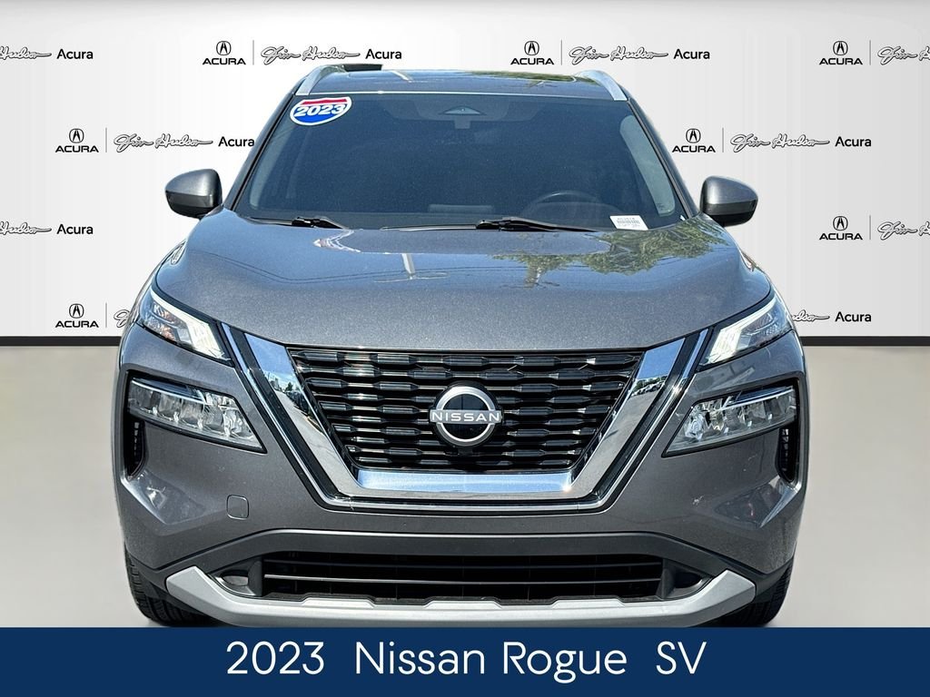 Used 2023 Gray Nissan SV image 3