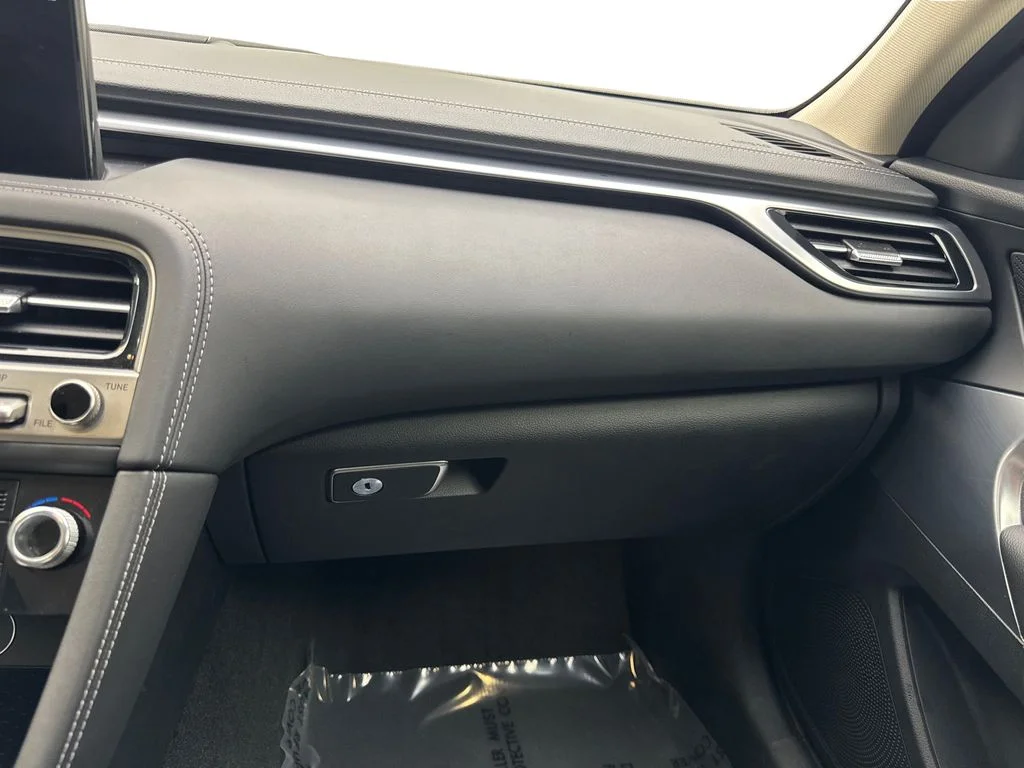 Used 2025 Silver Genesis 2.5T image 58