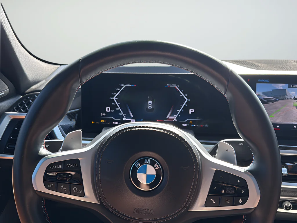 Used 2024 White BMW M60i image 16
