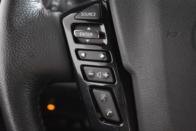 Used 2022 Black Nissan PRO-4X image 23