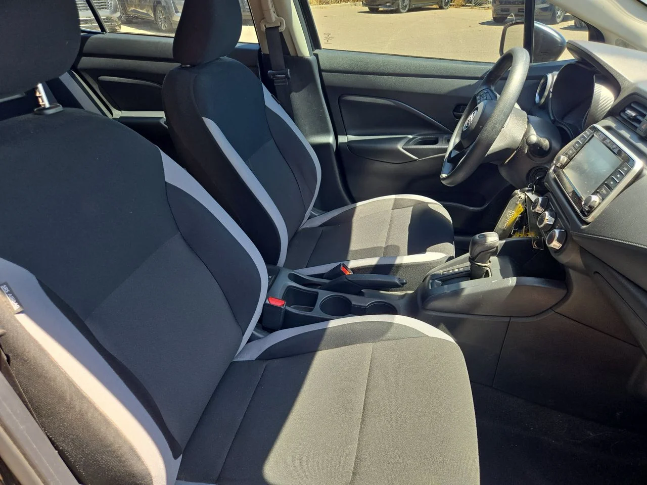 Used 2025 Super Black Metallic Nissan 1.6 S image 9