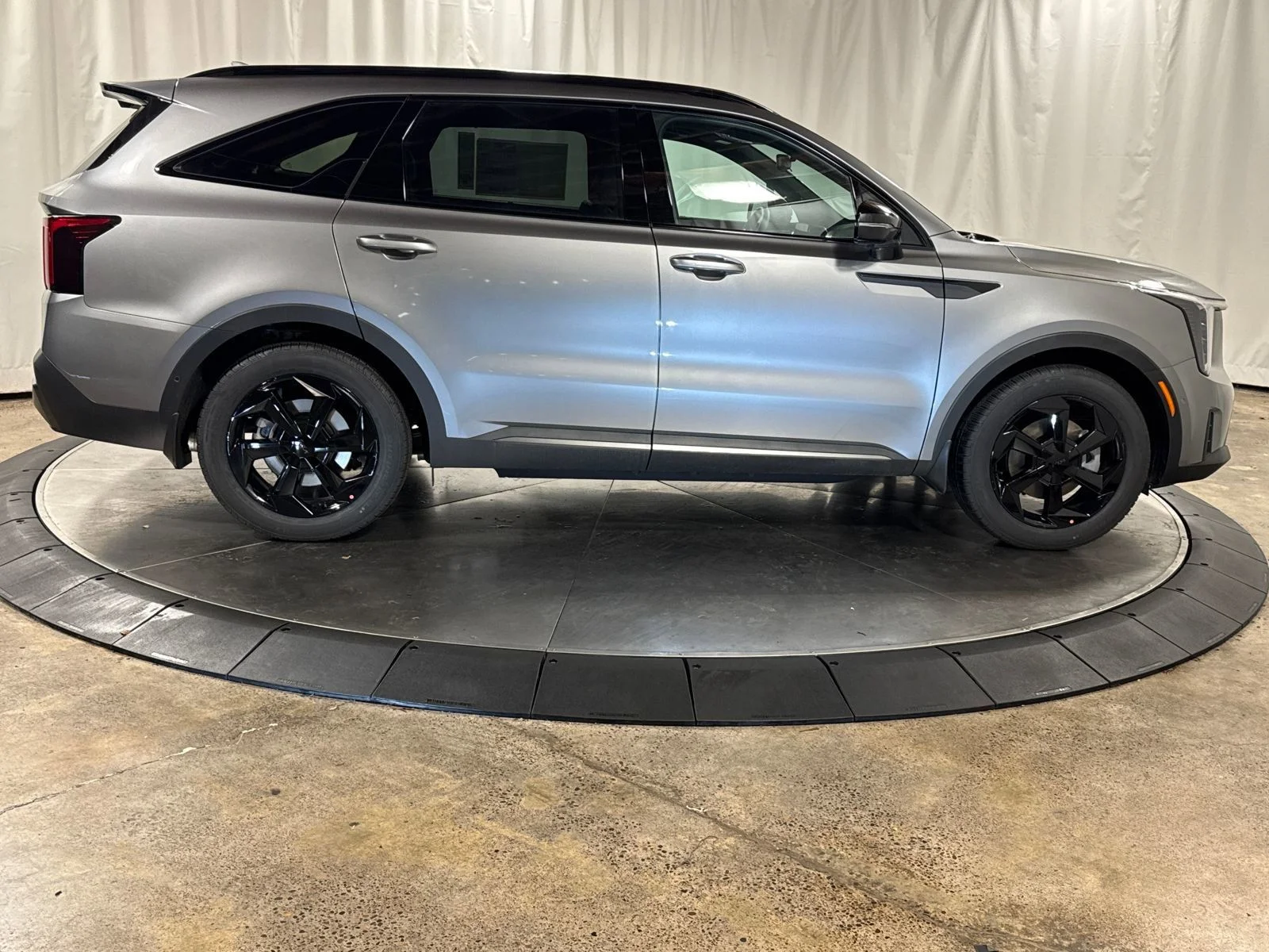 New 2026 Steel Gray Kia X-Line SX Prestige image 6