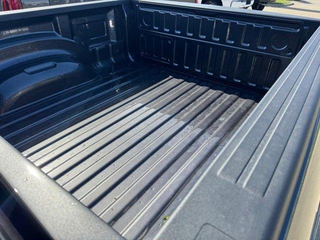 New 2026 Granite Crystal Metallic Clear-Coat Exterior Paint RAM LARAMIE image 35