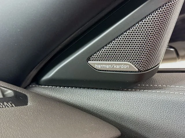 New 2026 White BMW sDrive30i image 19