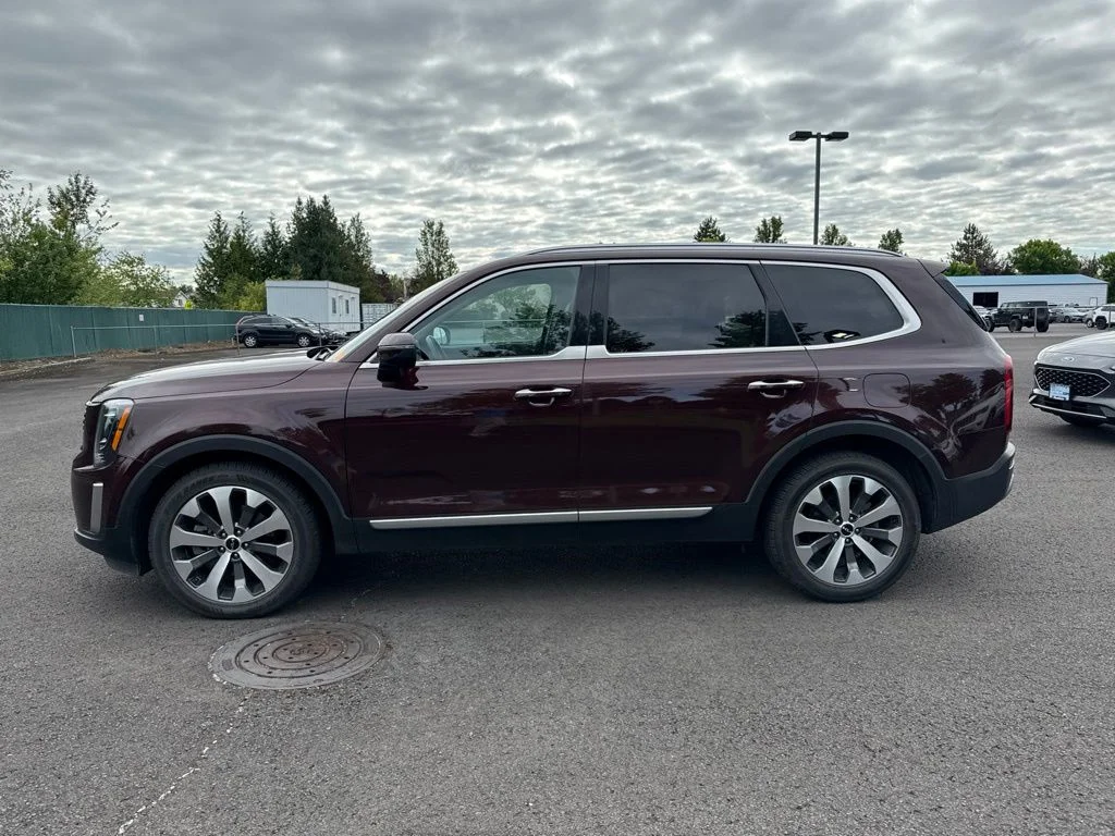 Used 2022 Sangria Kia S image 4