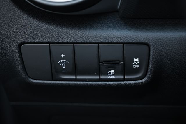 Used 2023 Galactic Gray Hyundai SE image 18