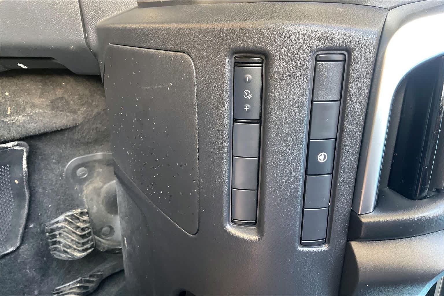 Used 2022 Super Black Nissan SV image 33