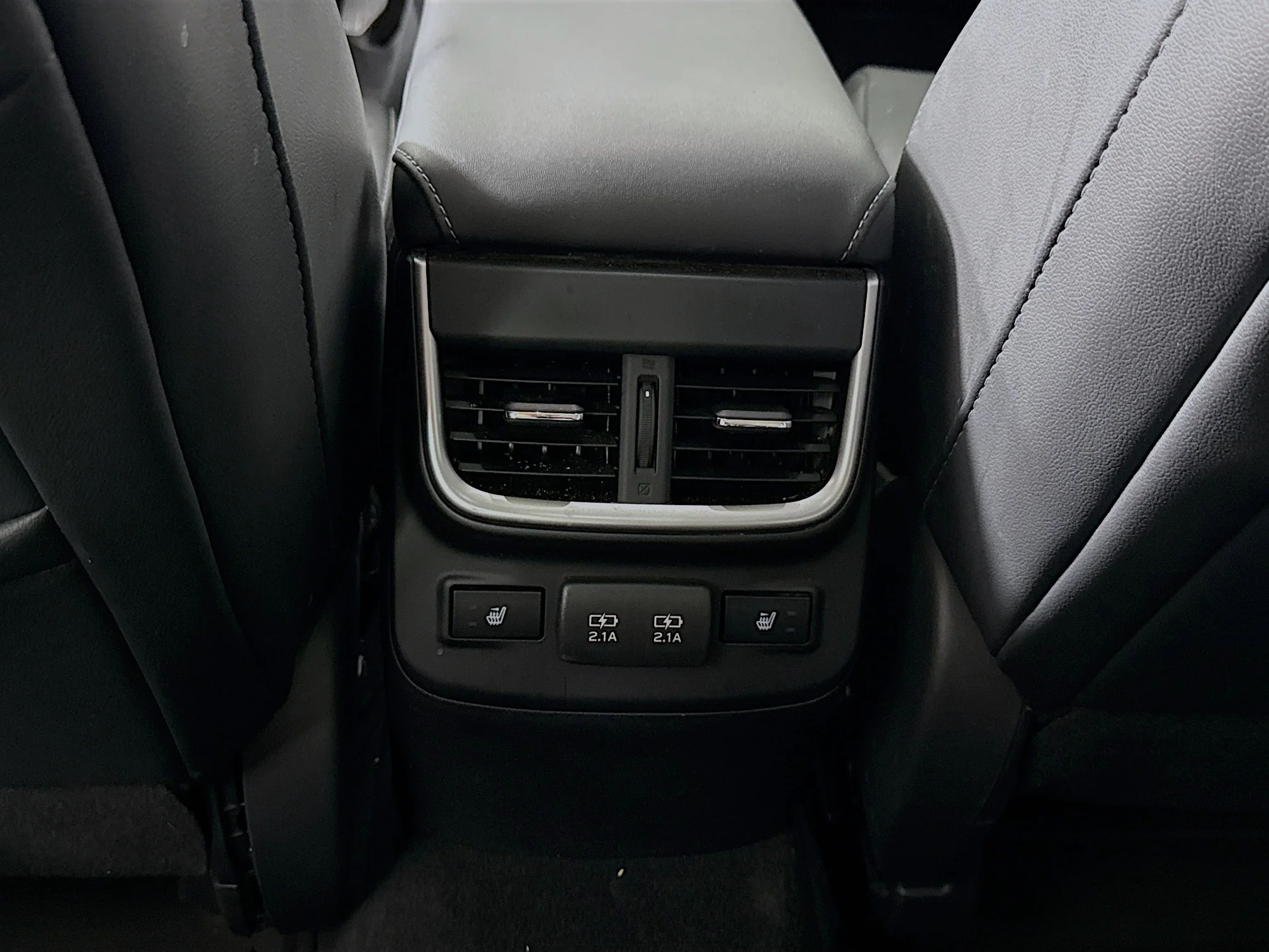 Used 2020 Crystal White Pearl Subaru Limited XT image 27