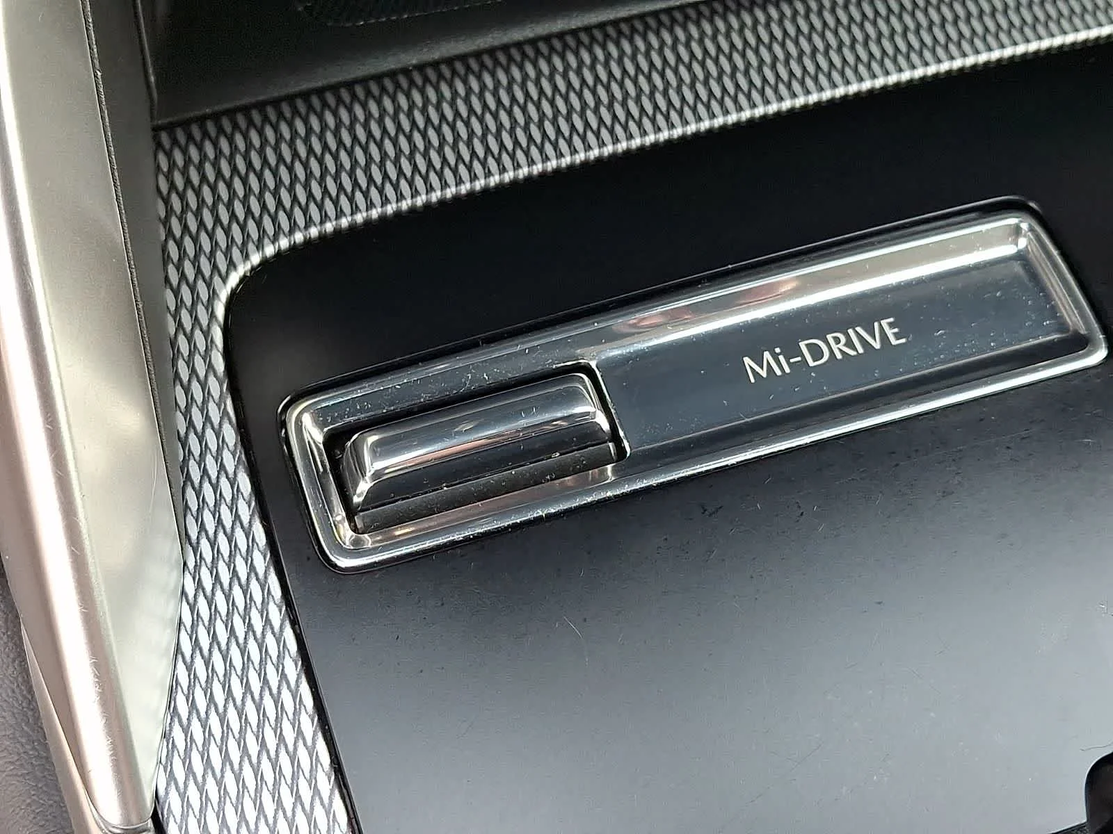 Used 2025 Rhodium White Premium Mazda Preferred Package image 29