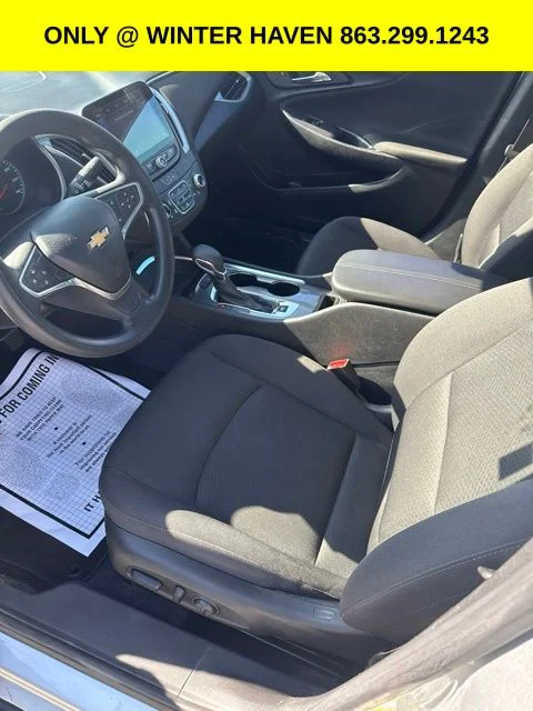 Used 2022 Silver Chevrolet LT image 5