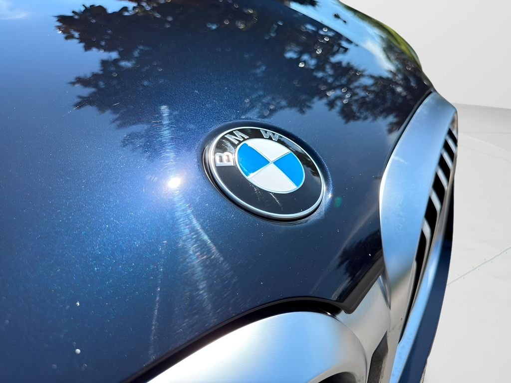 Used 2022 Black BMW xDrive30i image 27