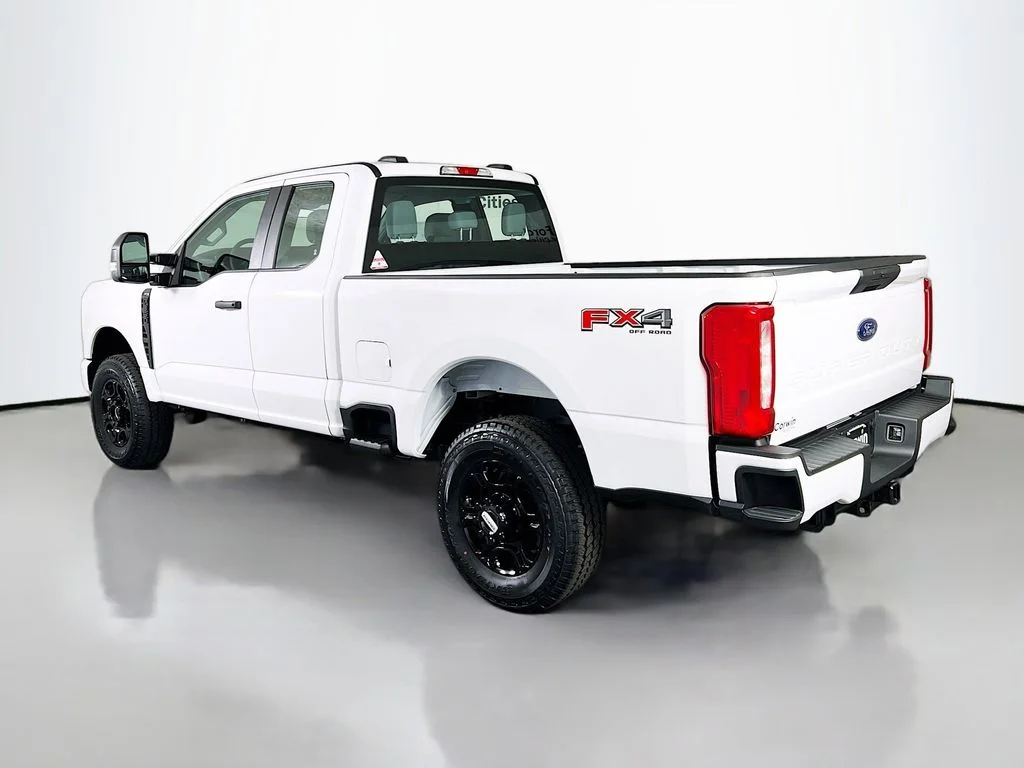 New 2026 Oxford White Ford XL image 11