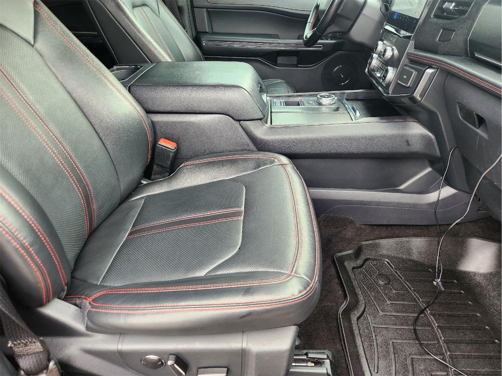 2022 Ford Expedition Max photo 14 of 35