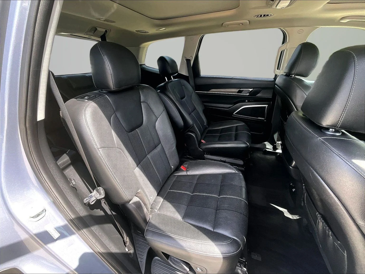 Used 2021 Gray Kia SX image 28