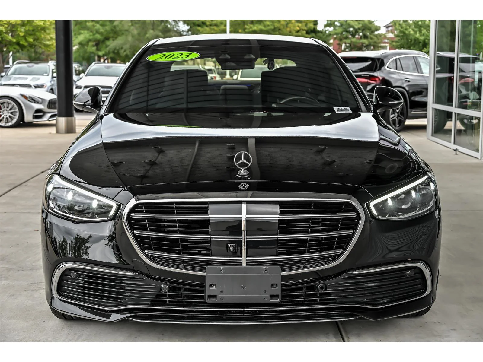 Used 2023 Black Mercedes-Benz S 580 4MATIC® image 4