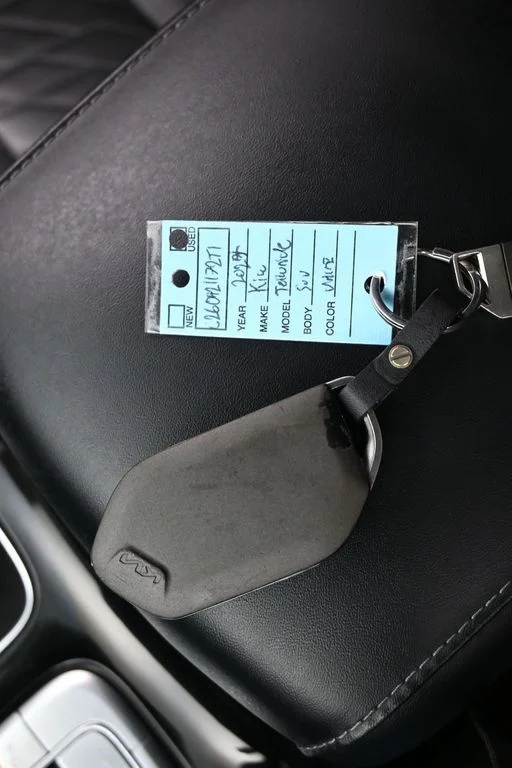 Used 2024 Wolf Gray Kia EX X-Line image 27
