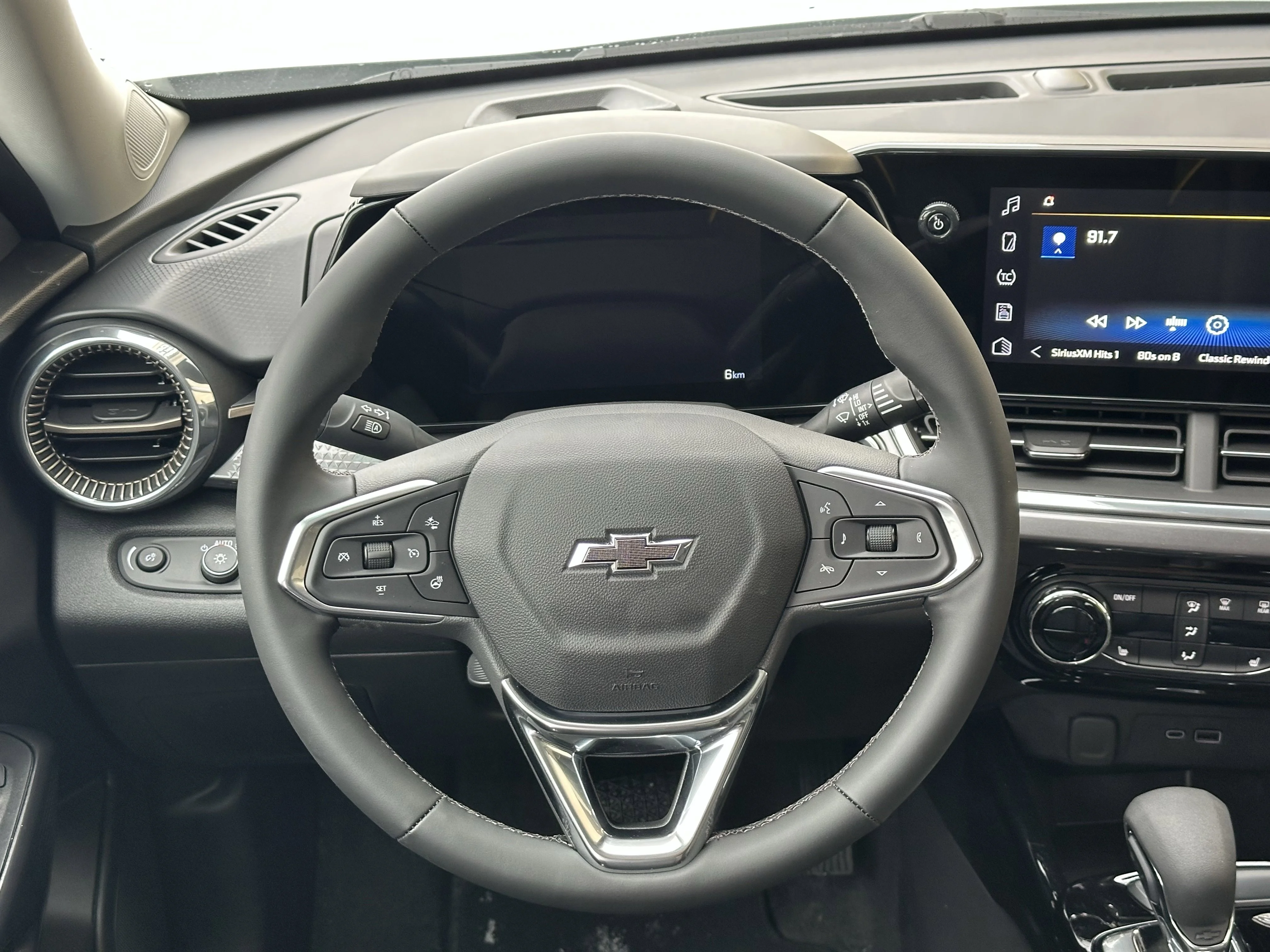 New 2026 Summit White Chevrolet ACTIV image 11
