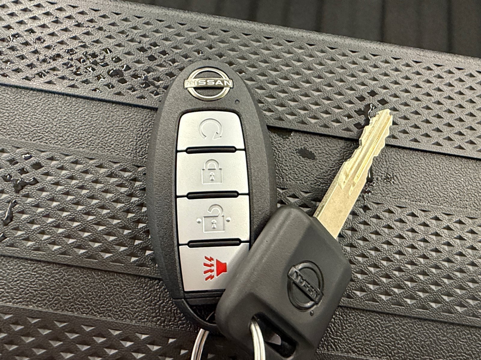 New 2026 Super Black Nissan PRO-X image 30