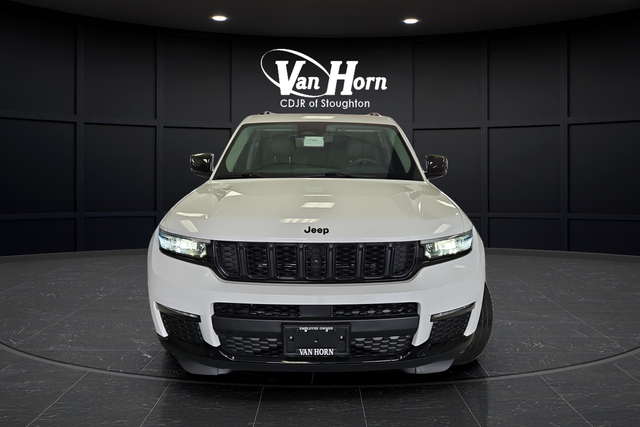 Used 2023 Bright White Clearcoat Jeep Limited image 2