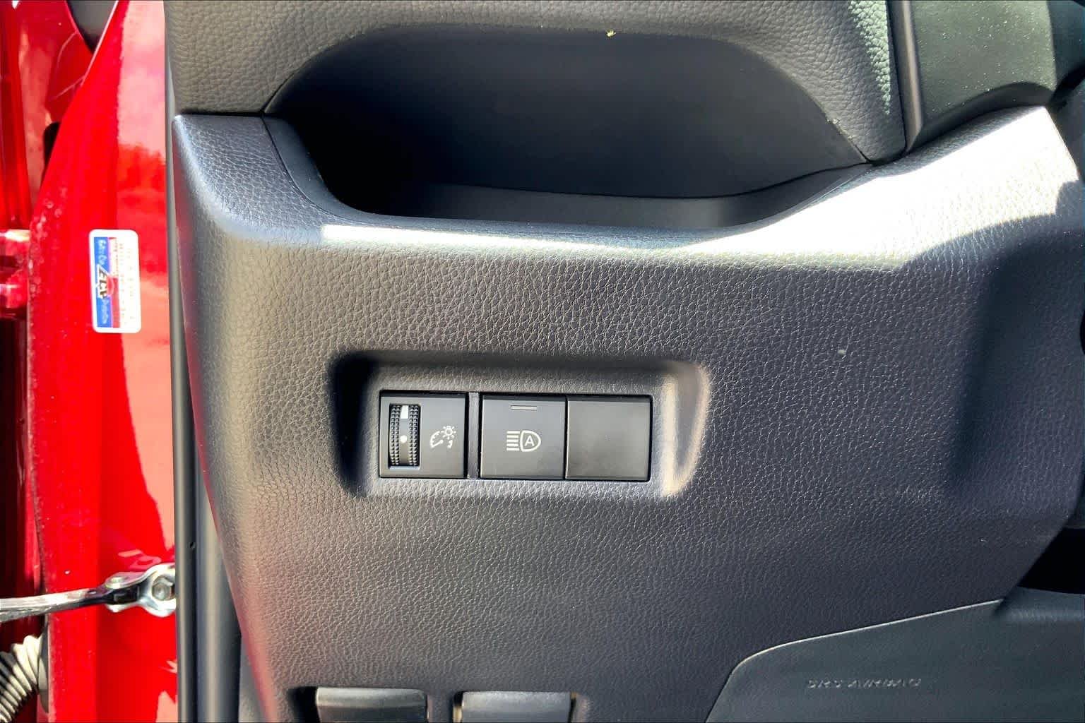 Used 2025 Ruby Flare Pearl Toyota LE image 33