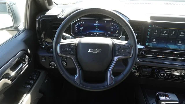Used 2024 White Chevrolet ZR2 image 17
