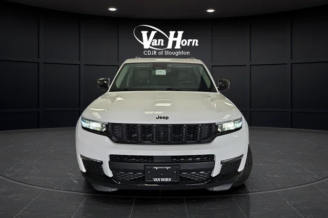 Used 2023 Bright White Clearcoat Jeep Limited image 2