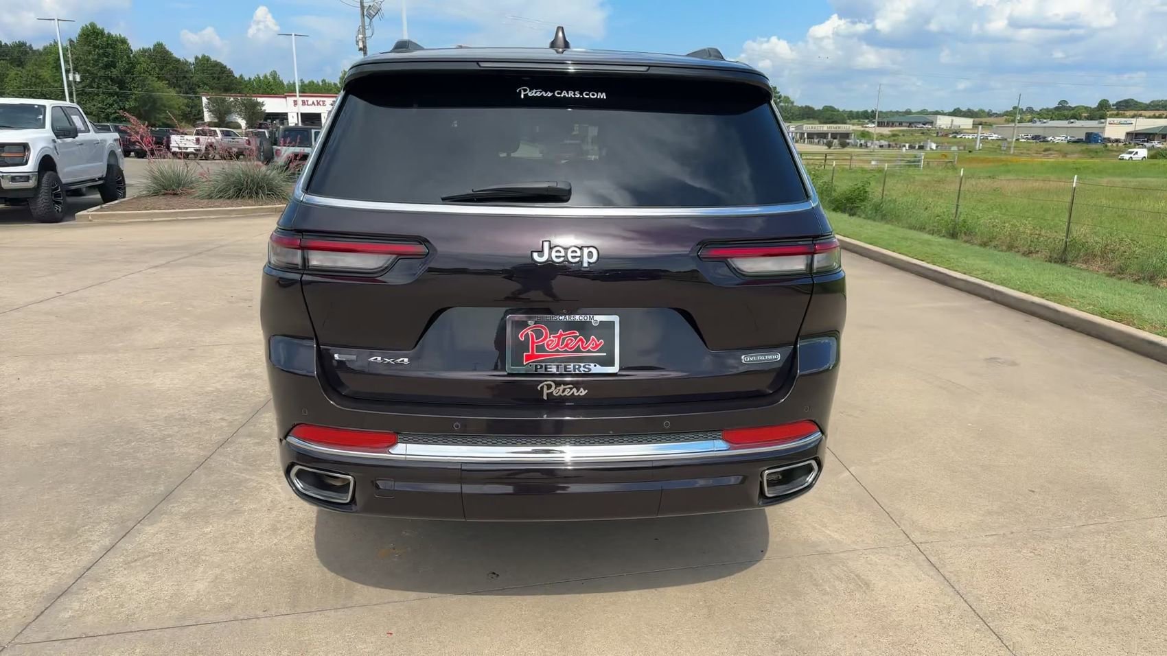 Used 2022 Ember Pearlcoat Jeep Overland image 8