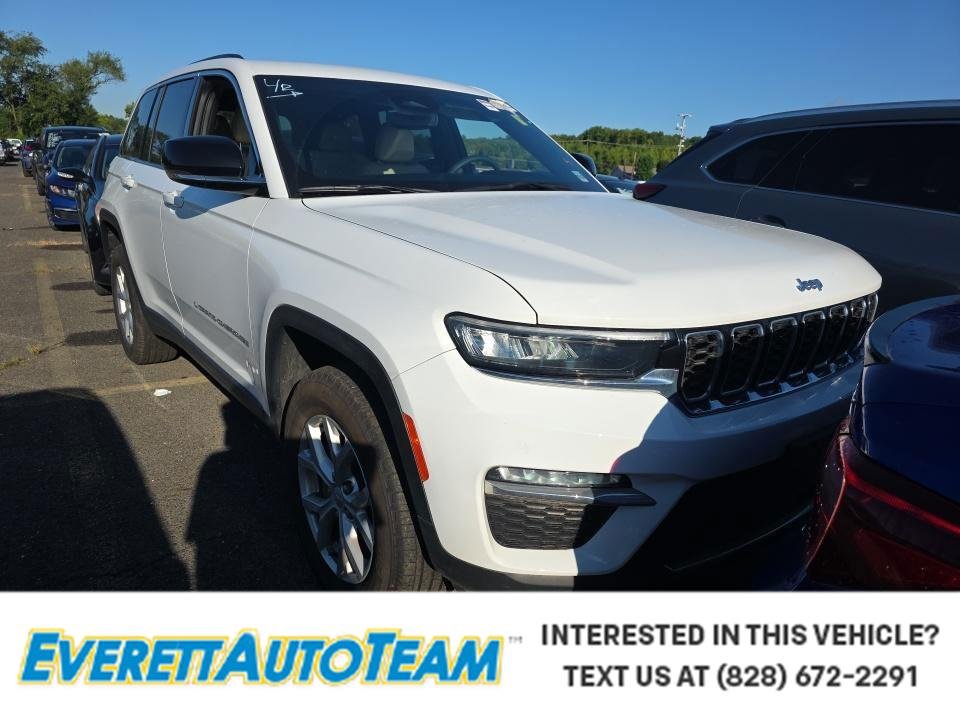 Used 2023 White Jeep Limited image 1