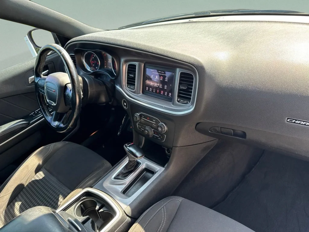 Used 2020 Frostbite Dodge SXT image 27