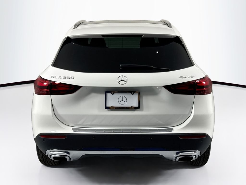 New 2026 Polar White Mercedes-Benz GLA 250 image 6