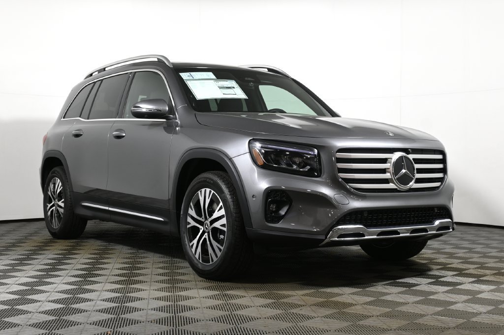 Used 2026 Mountain Grey Metallic Mercedes-Benz GLB 250 image 9