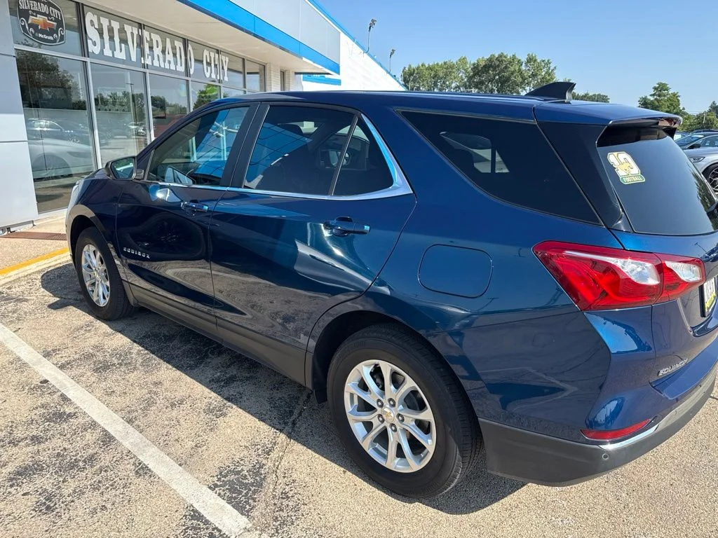 Used 2021 Blue Chevrolet LT image 4