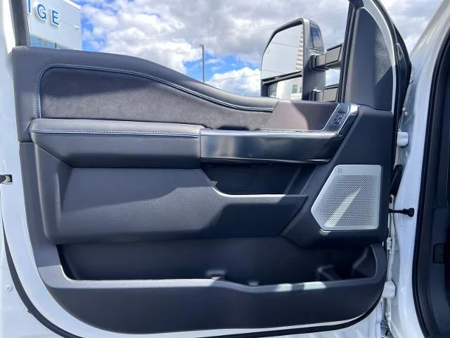 New 2026 Star White Metallic Tri-Coat Ford F-350® Platinum® image 101
