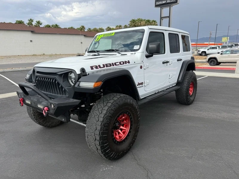 Used 2019 Bright White Clea Jeep Rubicon image 7