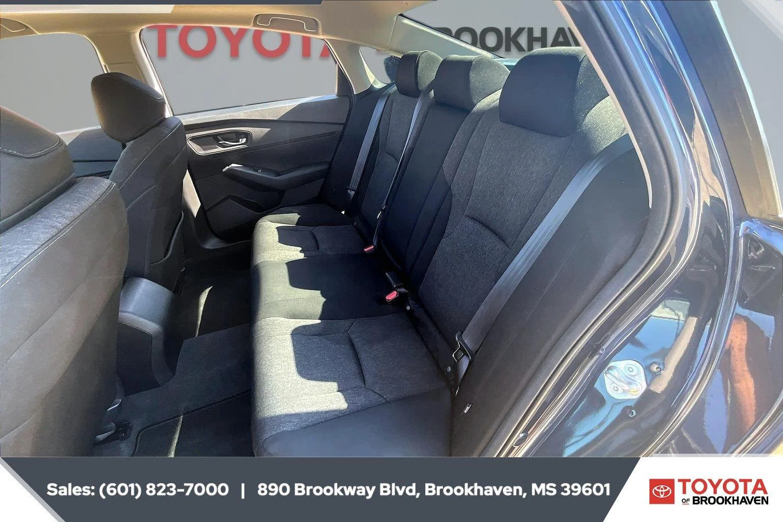Used 2024 Canyon River Blue Metallic Honda EX image 19