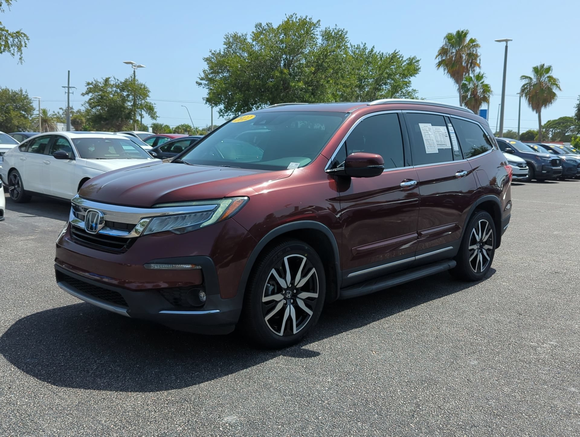 Used 2022 Deep Scarlet Pearl Honda Touring 8-Passenger image 10